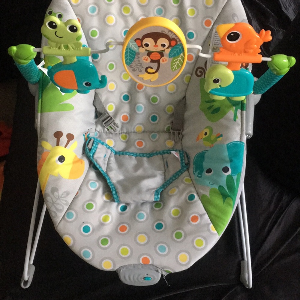 Takes AA batteries. I have double.